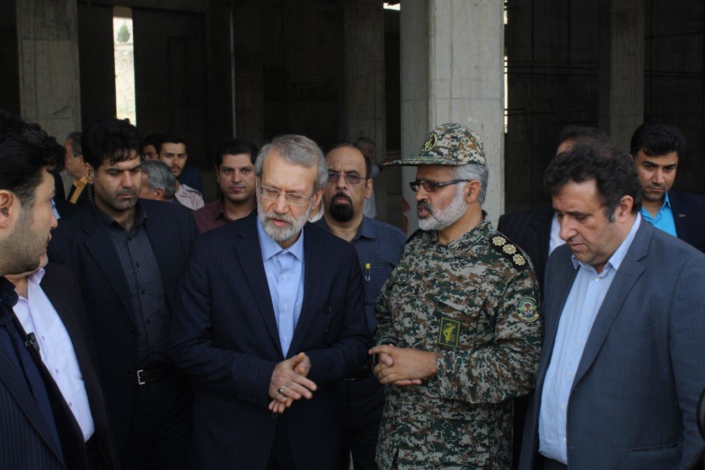QOM_ (24)