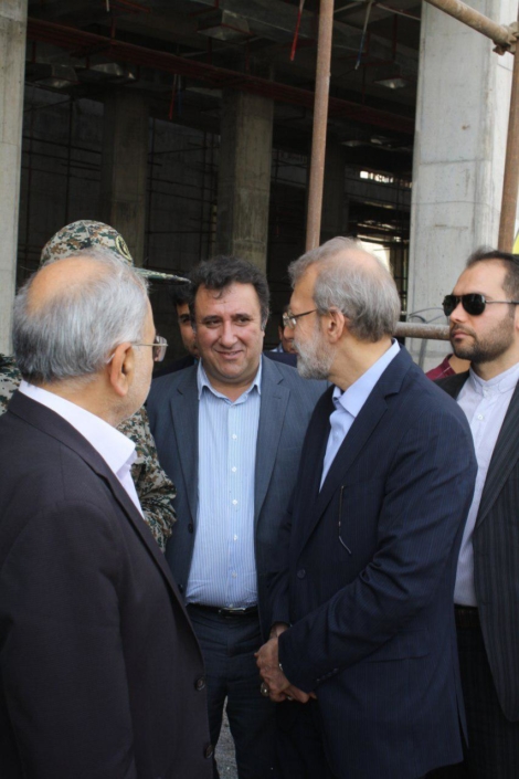 QOM_ (32)